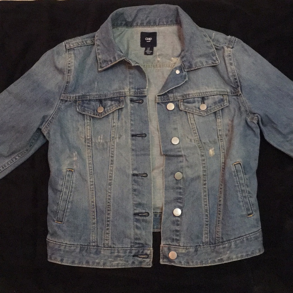 Never been worn GAP denim jean jacket